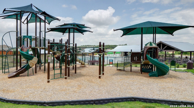 Image 35 of 38 For 14807 Mapleton Hill