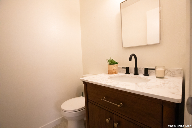 Image 8 of 21 For 21523 Hyerwood