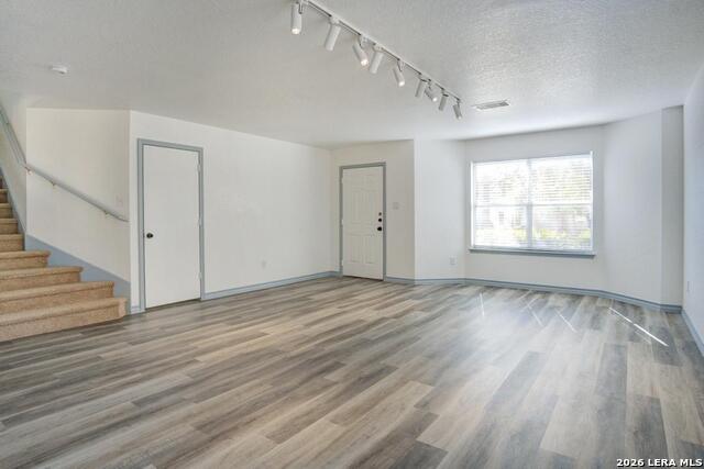 Image 3 of 29 For 11139 Ranger Cavern