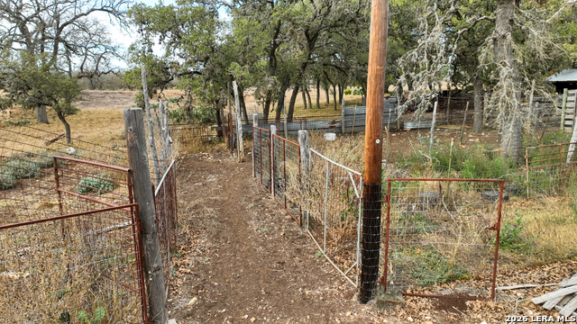 Image 20 of 26 For 455 Hubble  