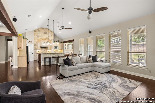 Image 12 of 40 For 29026 Tivoli Way