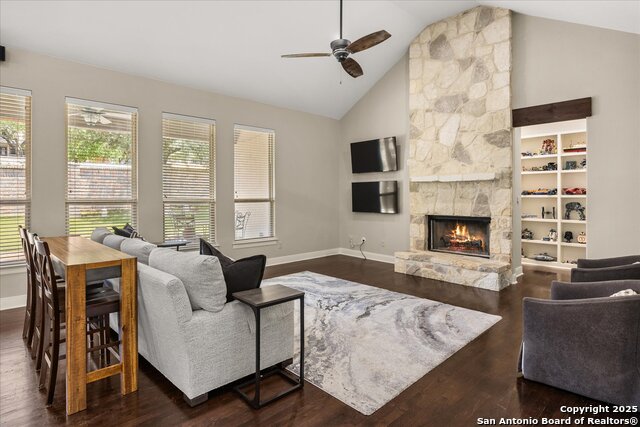 Image 9 of 40 For 29026 Tivoli Way