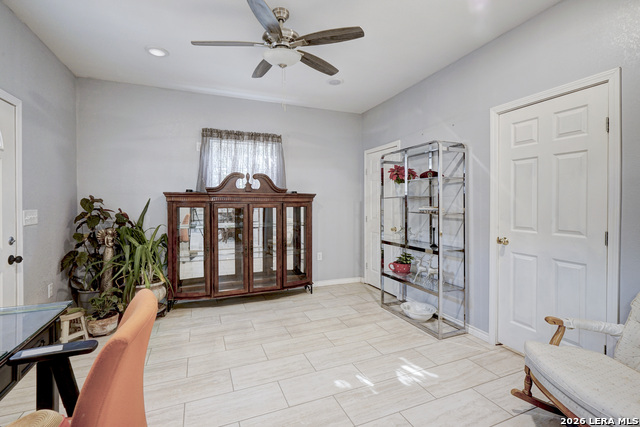 Image 16 of 43 For 309 Rolling Oaks Ln S