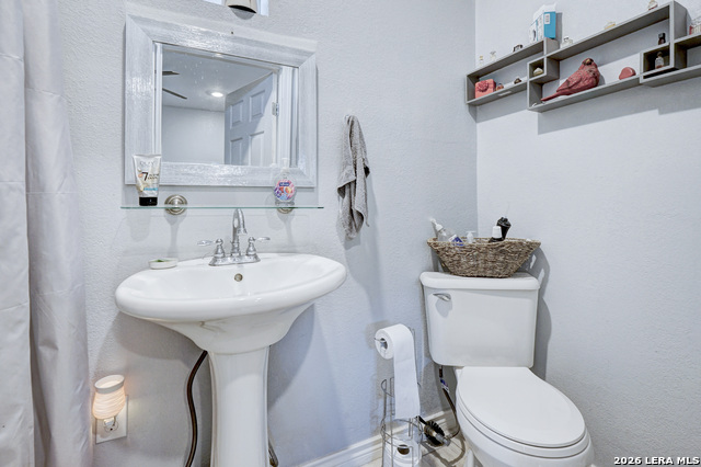 Image 17 of 43 For 309 Rolling Oaks Ln S