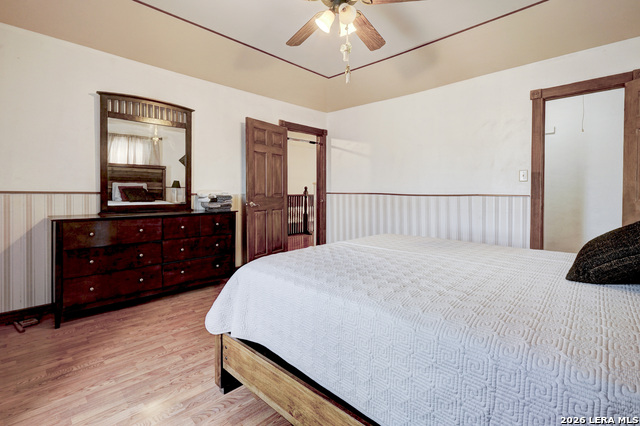 Image 29 of 43 For 309 Rolling Oaks Ln S