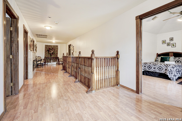 Image 33 of 43 For 309 Rolling Oaks Ln S