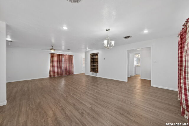 Image 11 of 39 For 7414 Us Highway 281