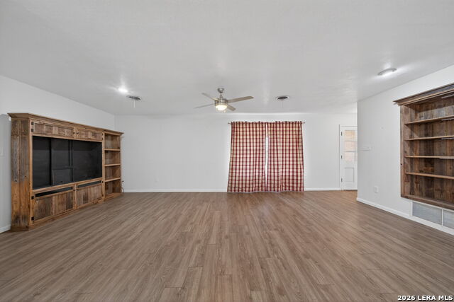 Image 8 of 39 For 7414 Us Highway 281