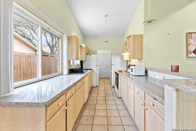 Image 5 of 15 For 12926 El Charro