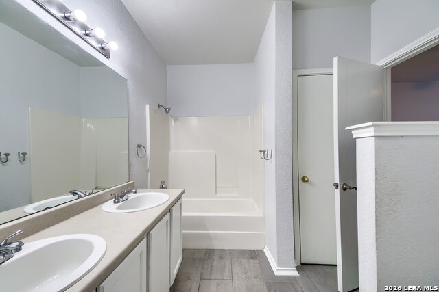 Image 19 of 31 For 638 Heritage Way