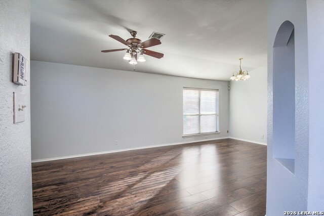 Image 3 of 31 For 638 Heritage Way