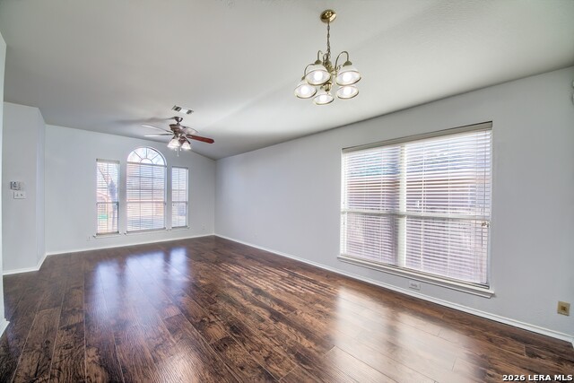 Image 7 of 31 For 638 Heritage Way