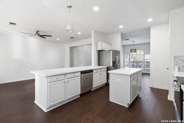 Image 6 of 19 For 21627 Iron Ridge Ct