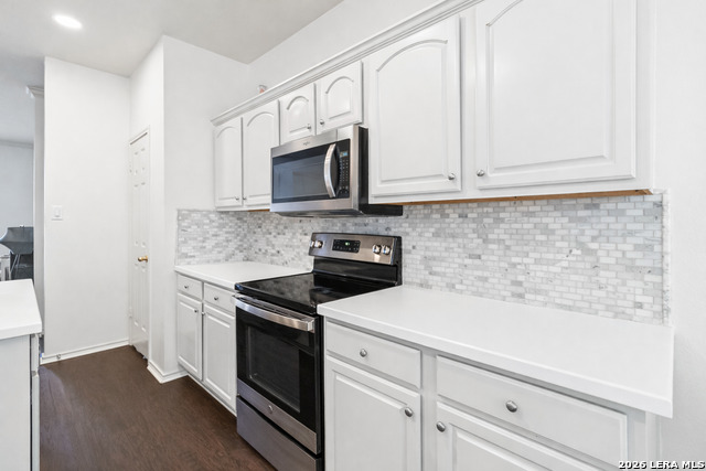 Image 7 of 19 For 21627 Iron Ridge Ct