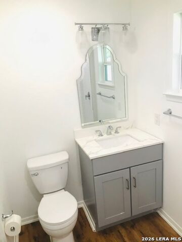 Image 10 of 13 For 271 Willow  B