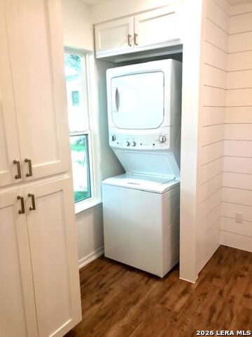 Image 13 of 13 For 271 Willow  B