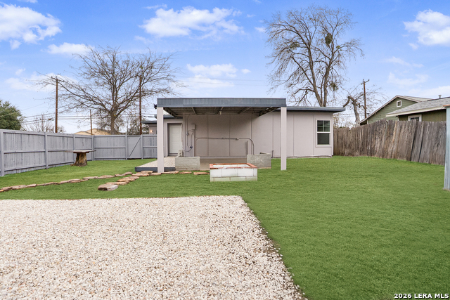 Image 20 of 33 For 866 San Angelo