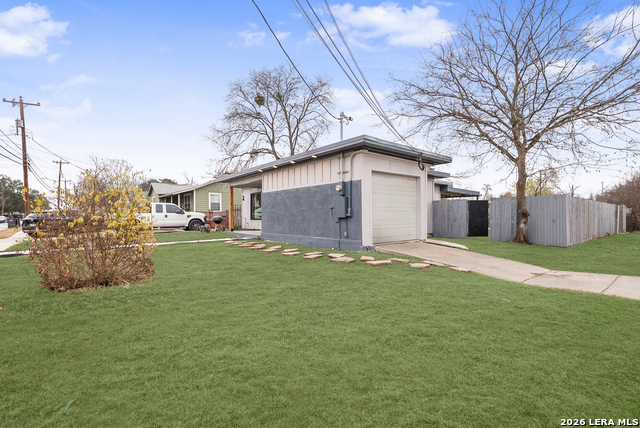 Image 4 of 33 For 866 San Angelo