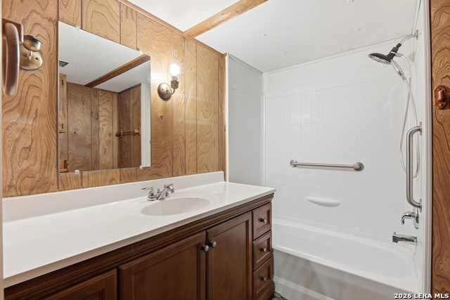 Image 18 of 27 For 333 Tamarack