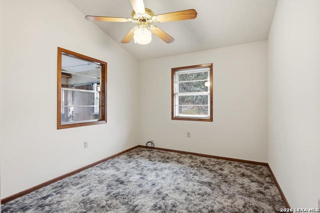 Image 19 of 27 For 333 Tamarack