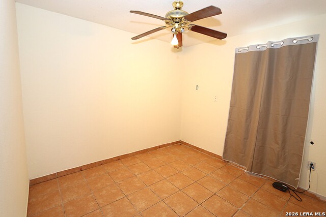 Image 24 of 39 For 910 Culebra  