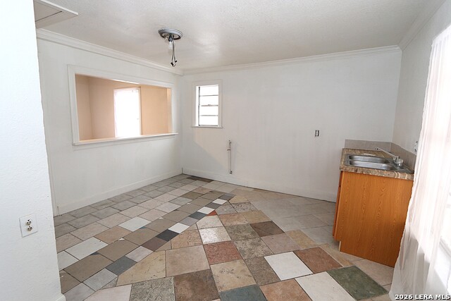 Image 8 of 39 For 910 Culebra  