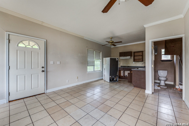 Image 12 of 17 For 3311 Commerce W