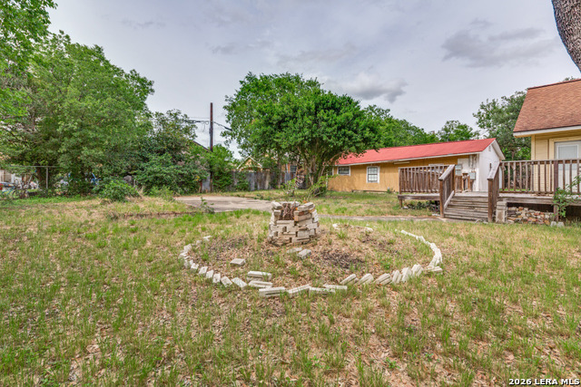 Image 5 of 17 For 3311 Commerce W