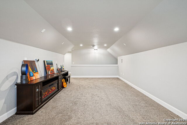 Image 47 of 63 For 177 E Short Meadow Dr