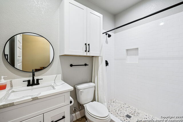 Image 49 of 63 For 177 E Short Meadow Dr