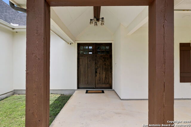 Image 5 of 63 For 177 E Short Meadow Dr