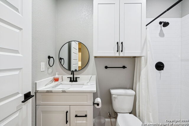 Image 50 of 63 For 177 E Short Meadow Dr