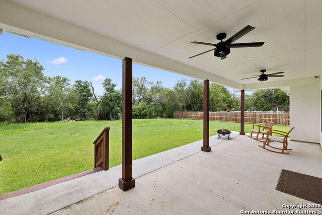 Image 52 of 63 For 177 E Short Meadow Dr