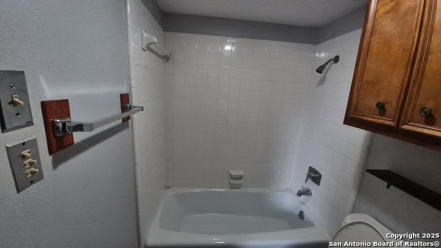 Image 2 of 23 For 14309 Indian Woods