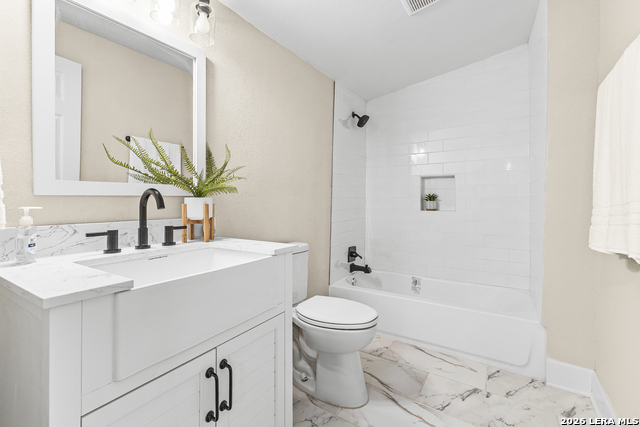 Image 12 of 23 For 315 Saint James