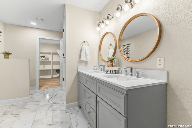 Image 20 of 23 For 315 Saint James