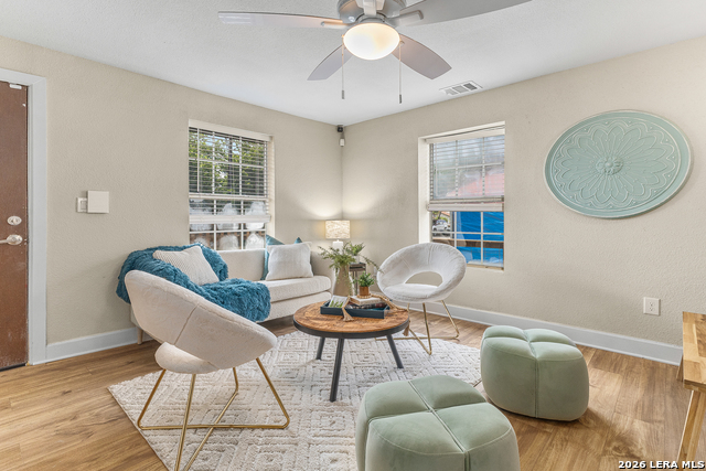 Image 3 of 23 For 315 Saint James