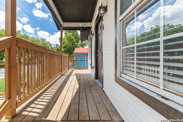 Image 6 of 23 For 315 Saint James