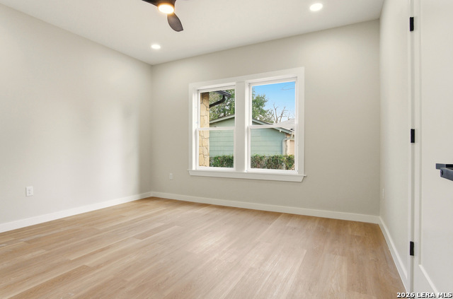 Image 10 of 29 For 293 Lovera  