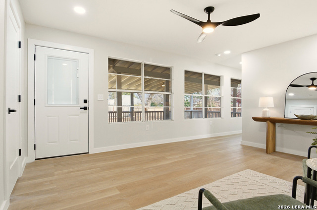 Image 18 of 29 For 293 Lovera  