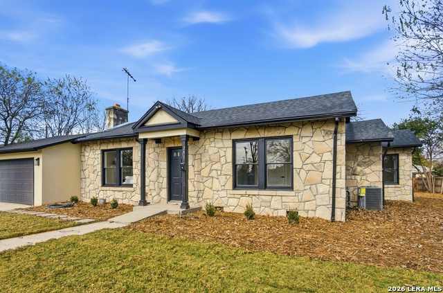 Image 2 of 29 For 293 Lovera  