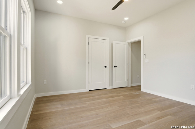 Image 20 of 29 For 293 Lovera  