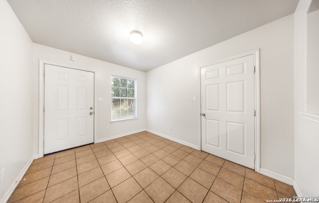 Image 11 of 19 For 515 Belcross