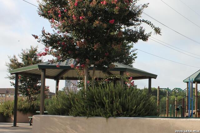 Image 19 of 19 For 515 Belcross