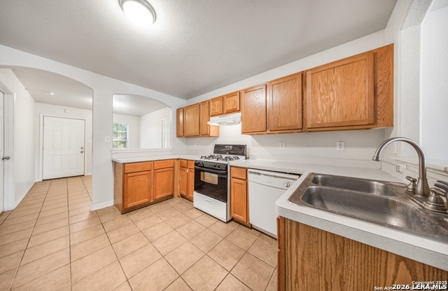 Image 6 of 19 For 515 Belcross