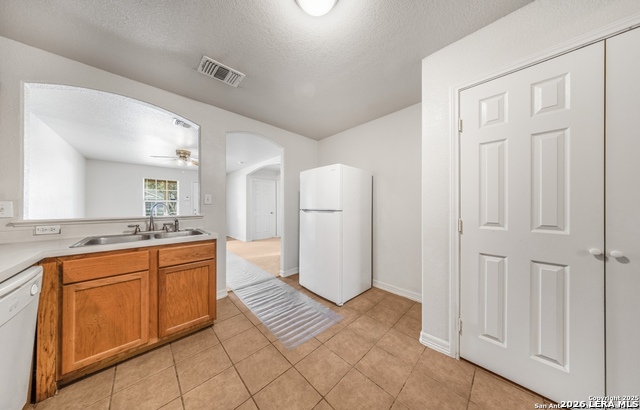 Image 9 of 19 For 515 Belcross