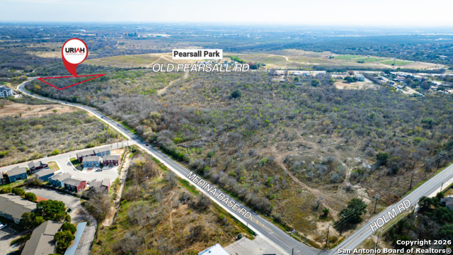Listing photo id 1 for 5139 Old Pearsall Rd