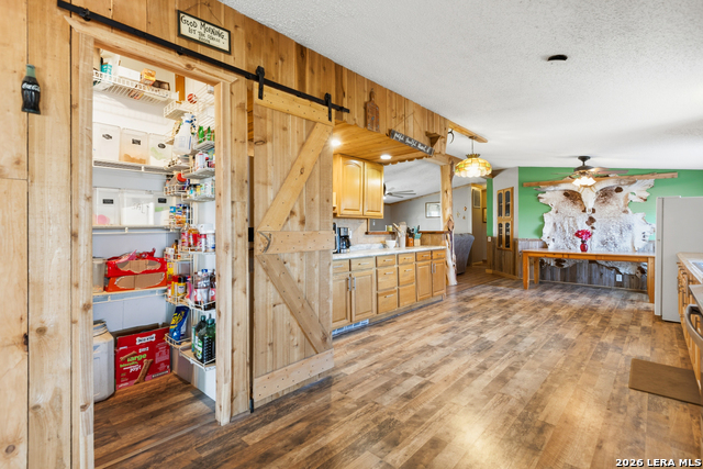 Image 12 of 43 For 470 Lyon  