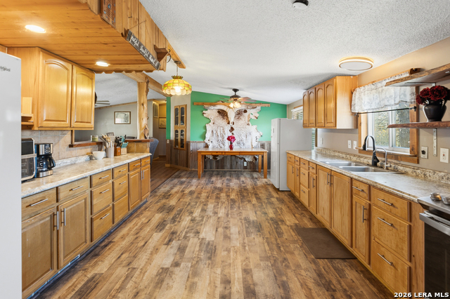 Image 13 of 43 For 470 Lyon  