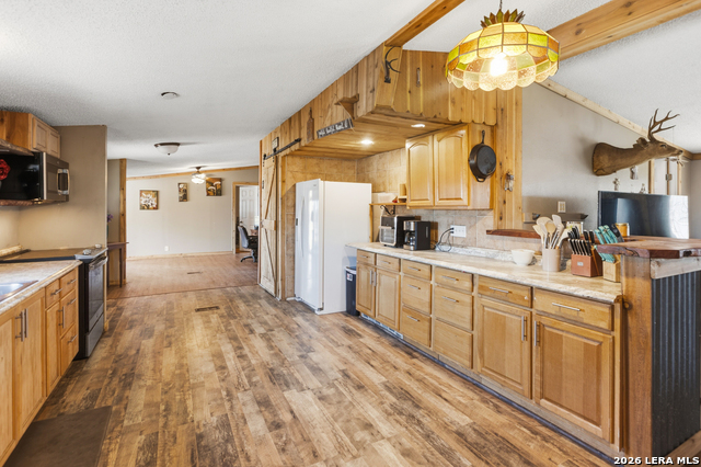 Image 16 of 43 For 470 Lyon  